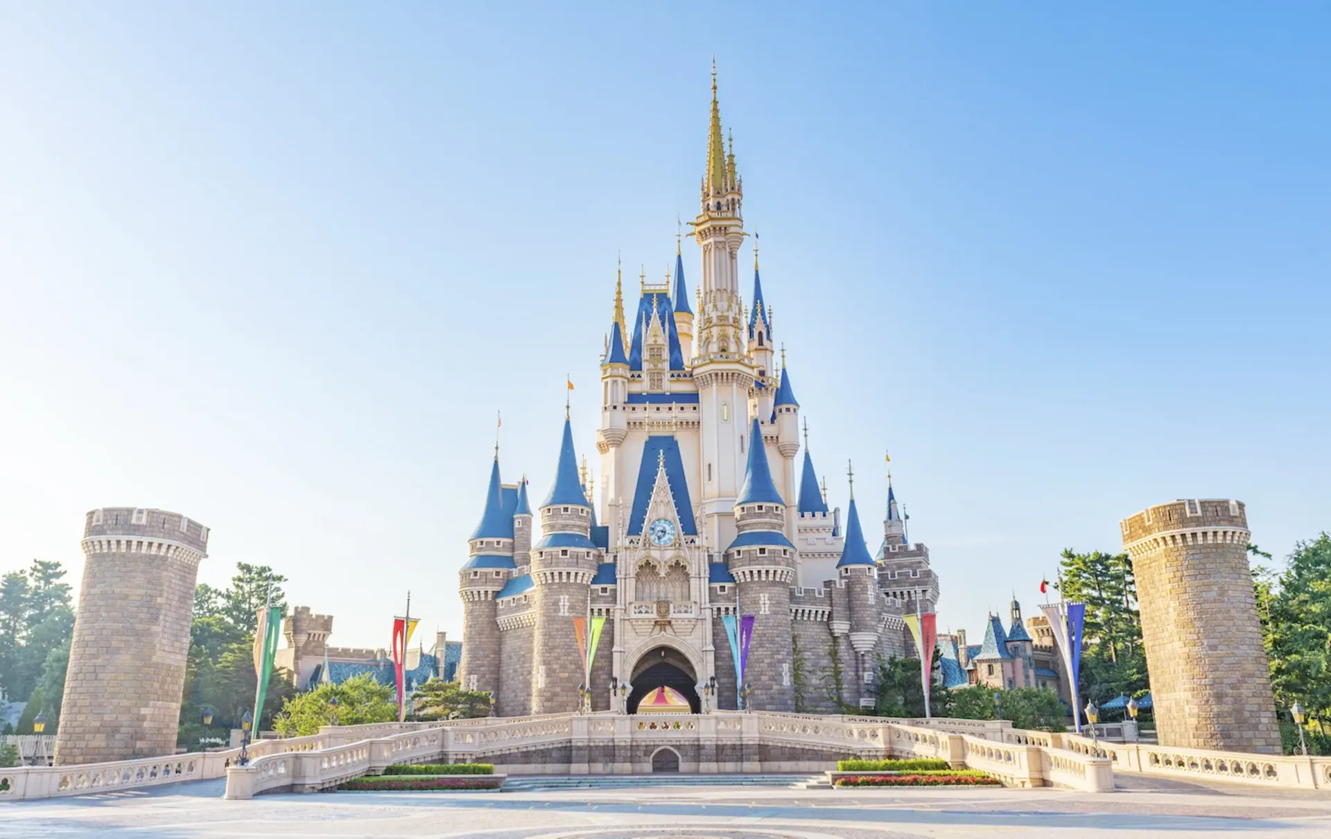 Tokyo Disneyland — photo 1 of 6