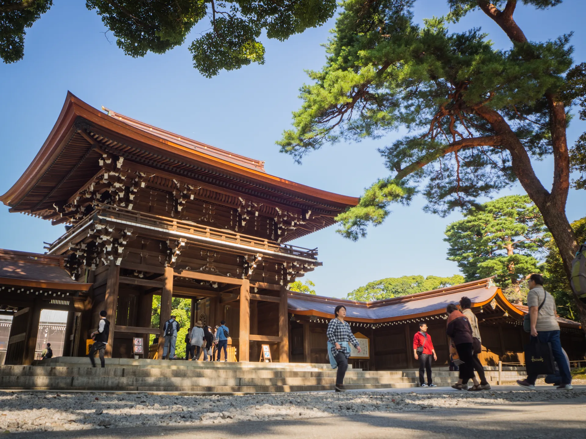 明治神宮御苑 — photo 1 of 6