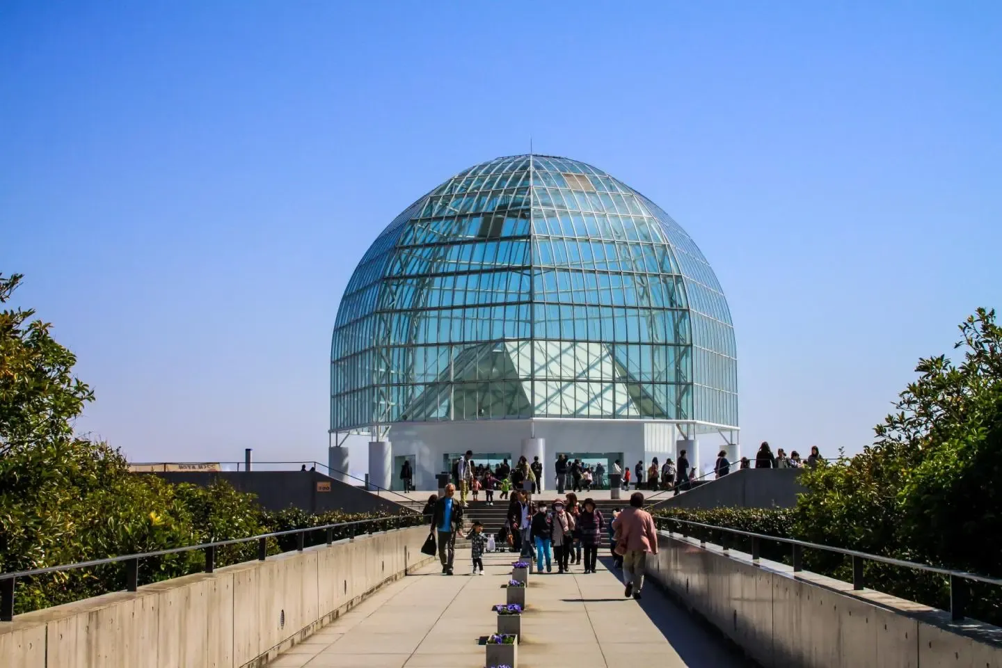葛西臨海水族園 — photo 1 of 6